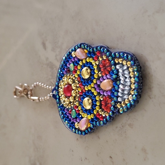 Jeweled Skull Keychain/Bag Charm nwot - Picture 2 of 4